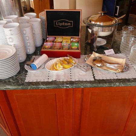 Hotel Ovit Кестели Екстериор снимка