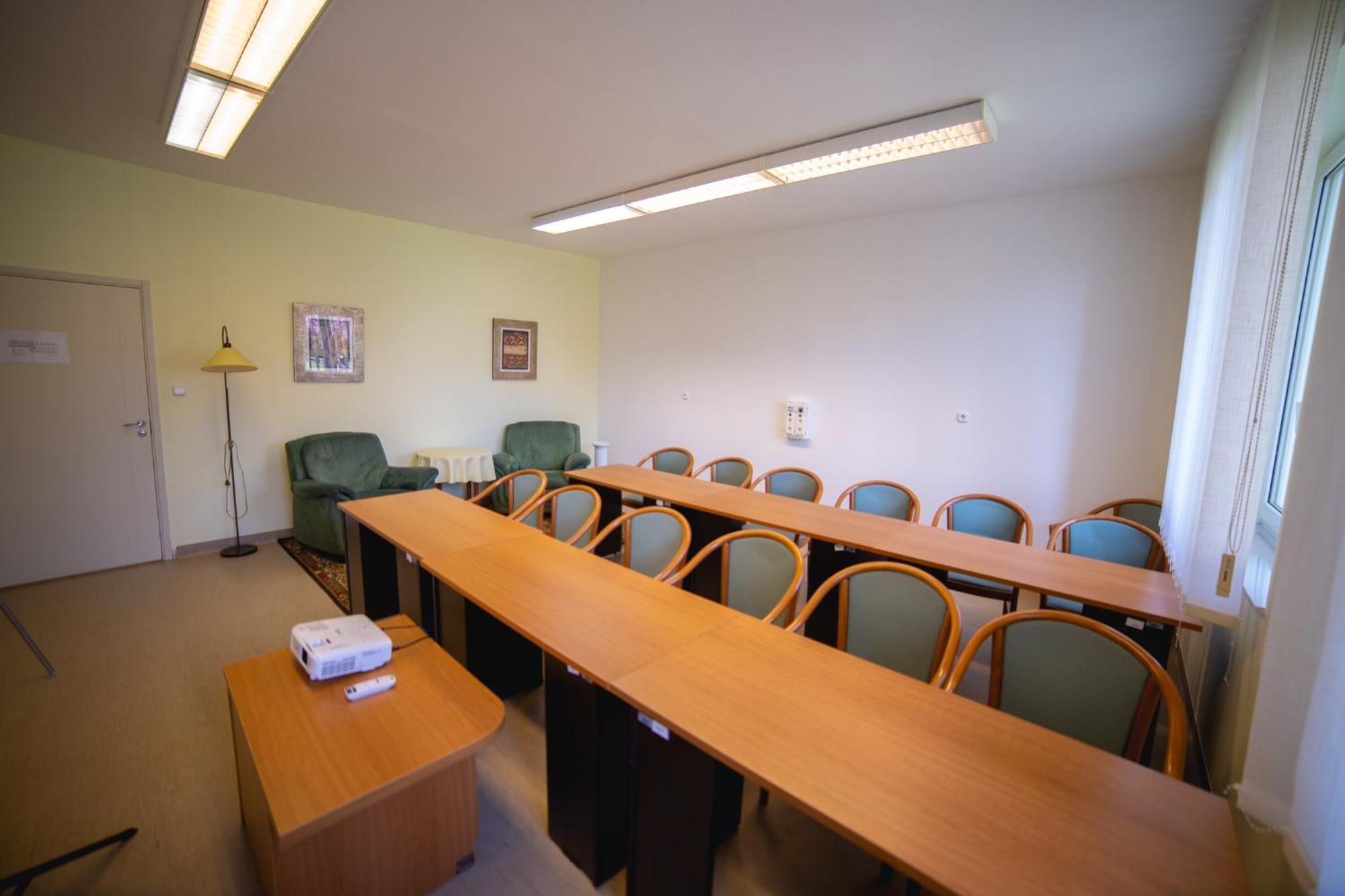 Hotel Ovit Кестели Екстериор снимка