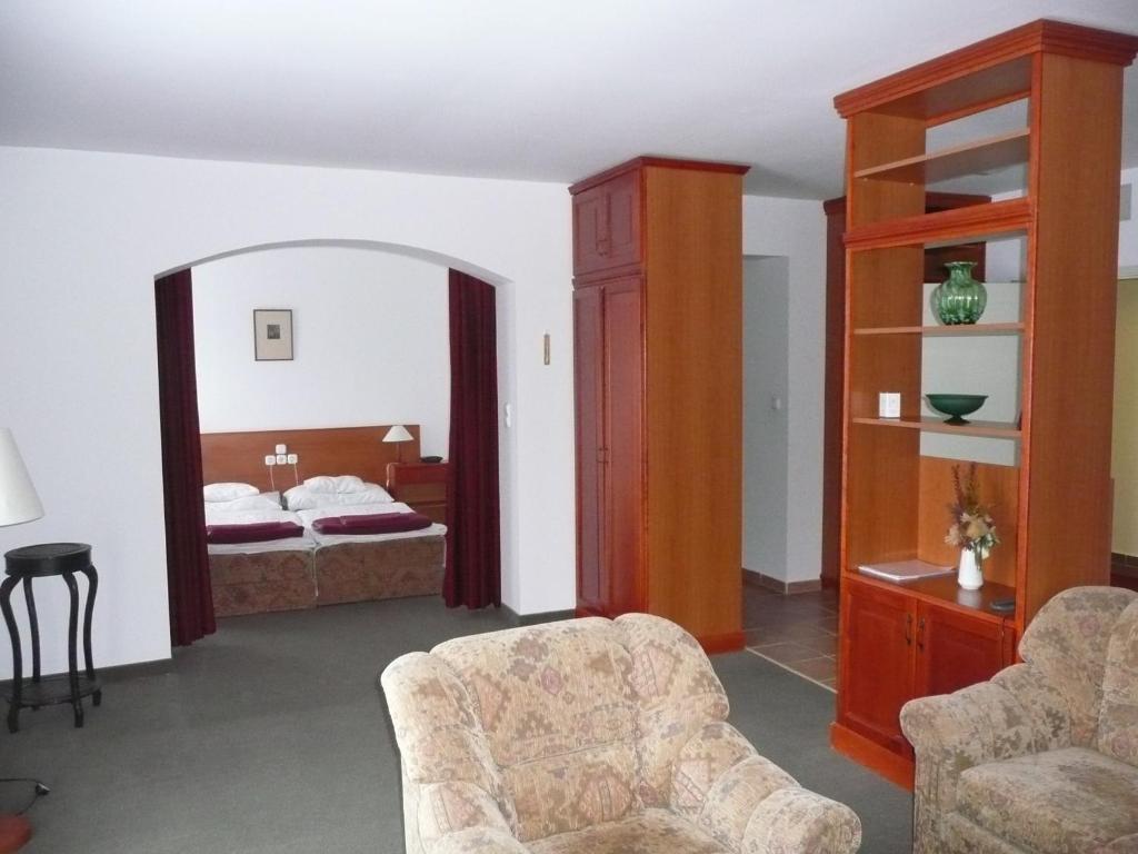 Hotel Ovit Кестели Стая снимка